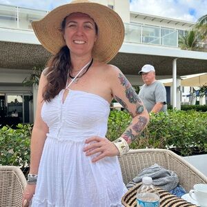 White Strapless Dress … mora